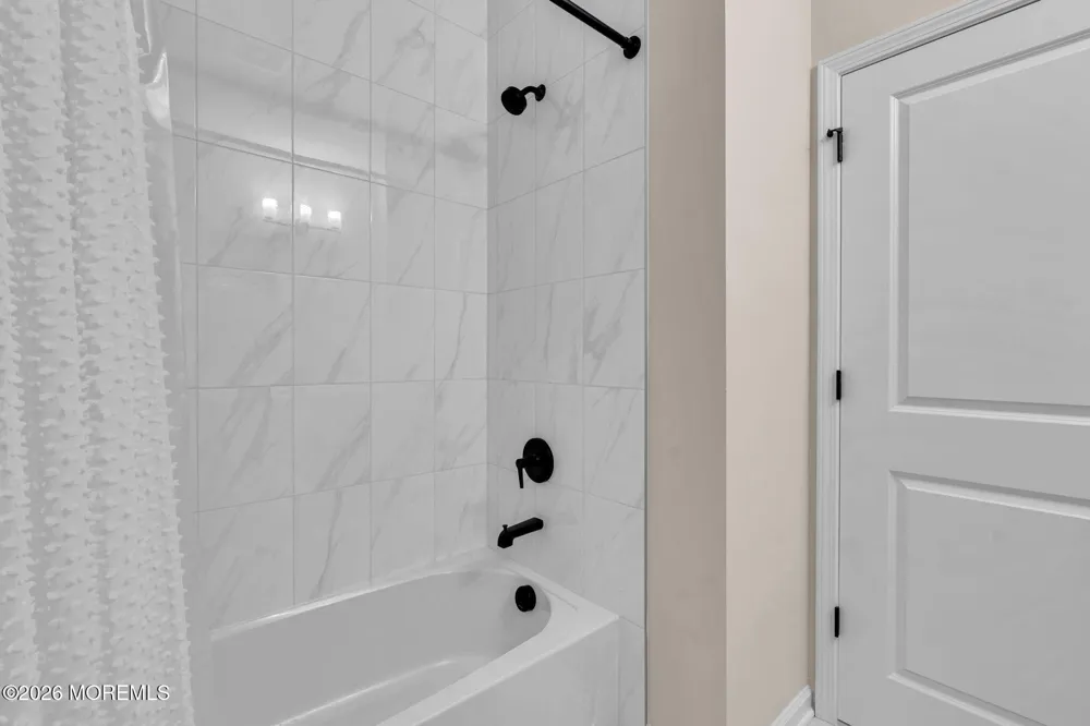 6 Chapel Lane Wall, NJ 07753