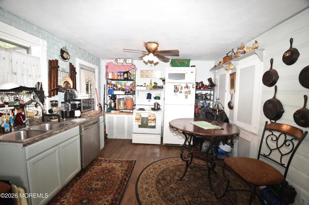 636 Holmdel Road Hazlet, NJ 07730