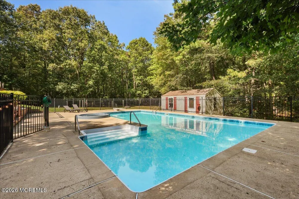 47 Cottonwood Drive Jackson, NJ 08527