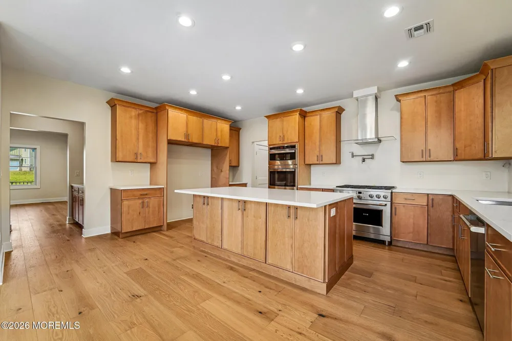 11 Scarlet Drive Piscataway, NJ 08854
