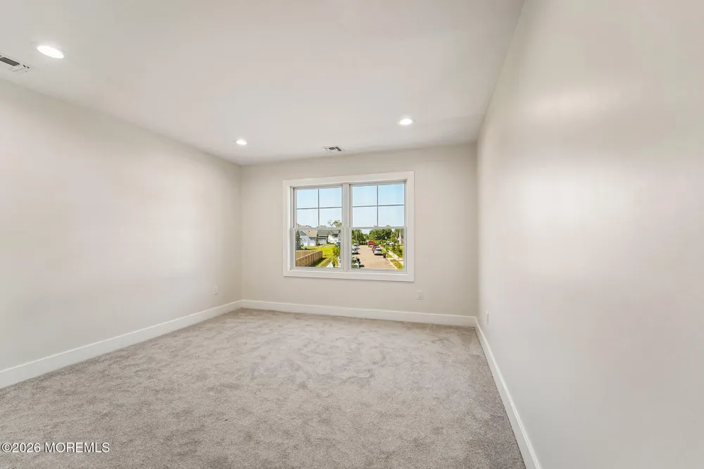 11 Scarlet Drive Piscataway, NJ 08854