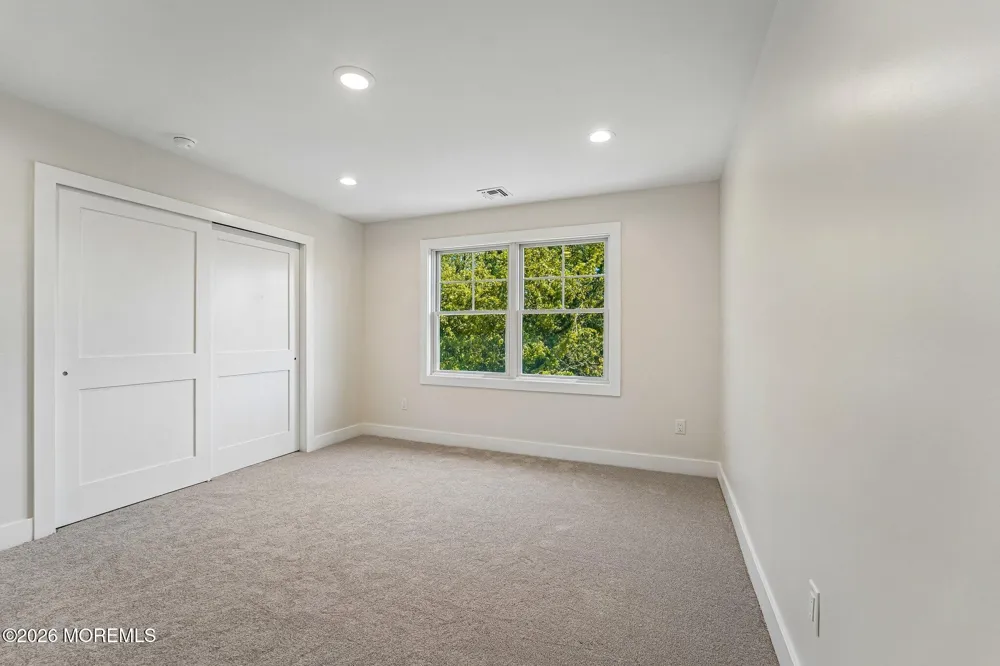 11 Scarlet Drive Piscataway, NJ 08854