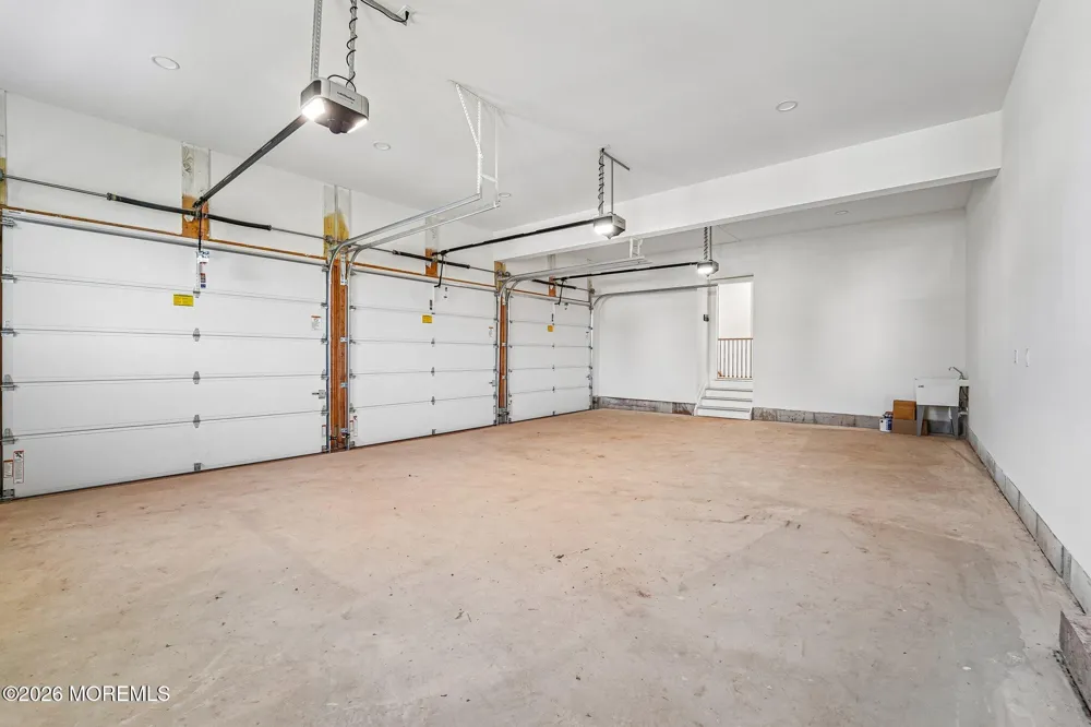 11 Scarlet Drive Piscataway, NJ 08854