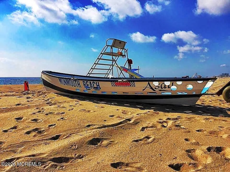 1 Channel Drive #813 Monmouth Beach, NJ 07750