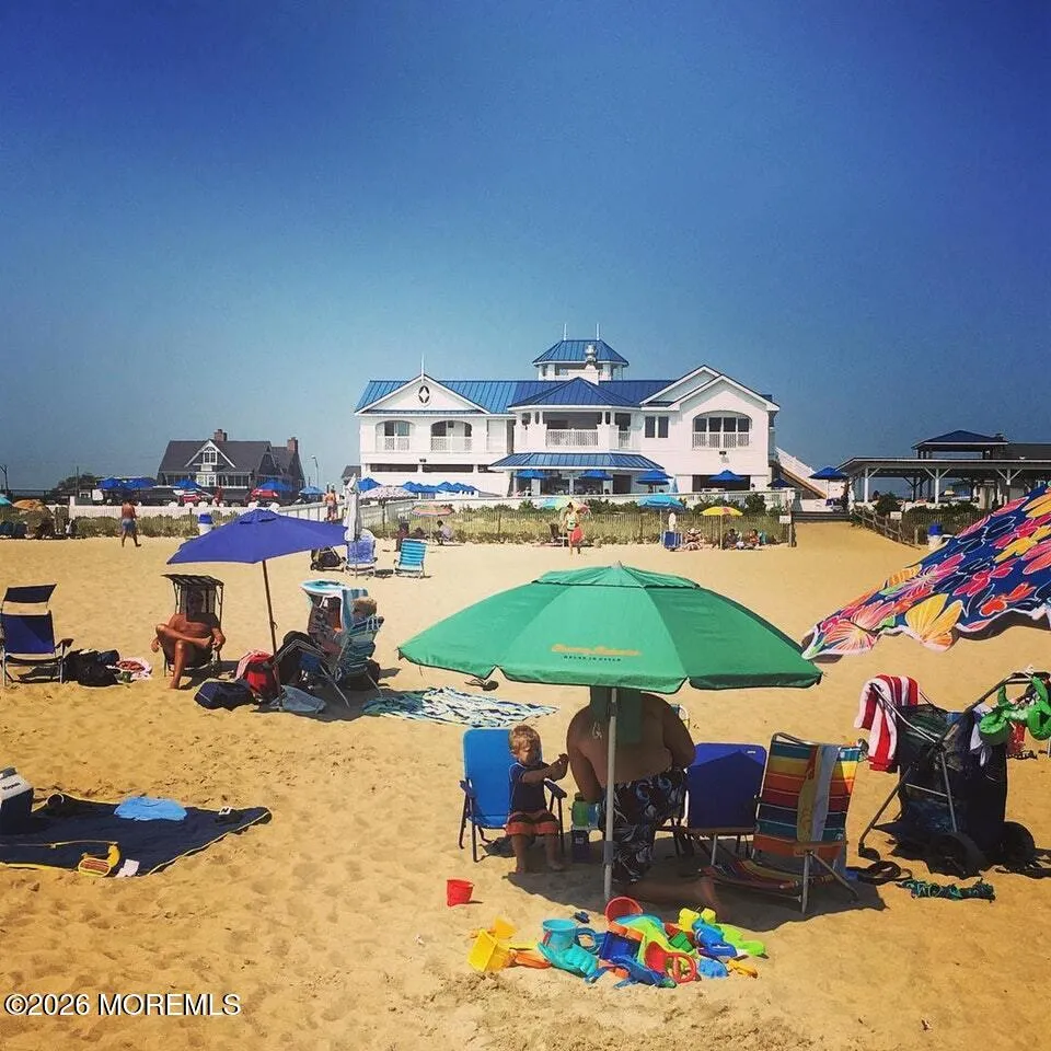 1 Channel Drive #813 Monmouth Beach, NJ 07750