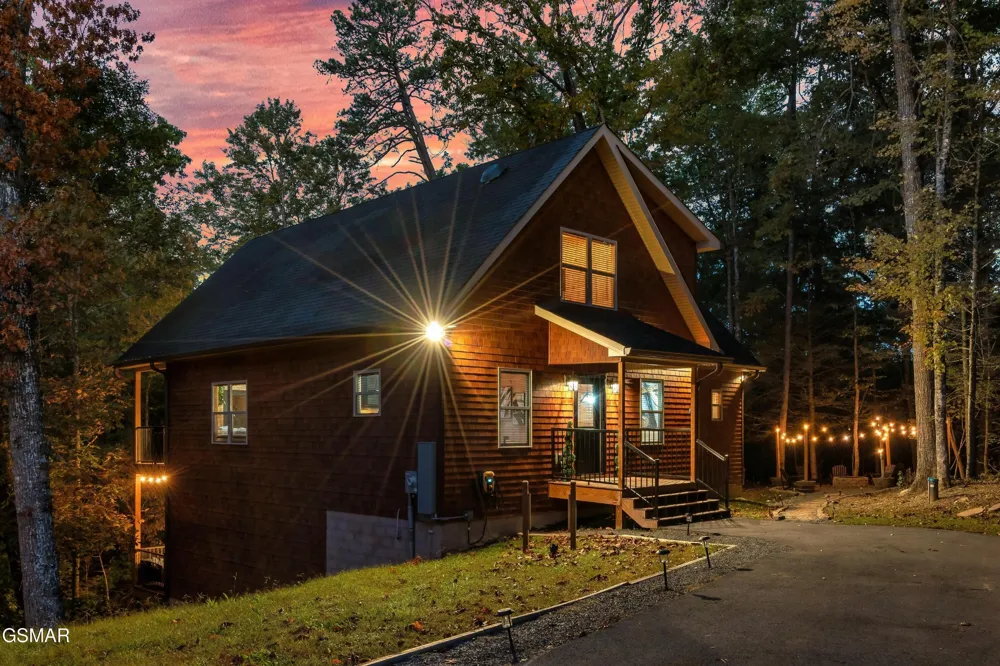 1325 Harmony Way Sevierville, TN 37876