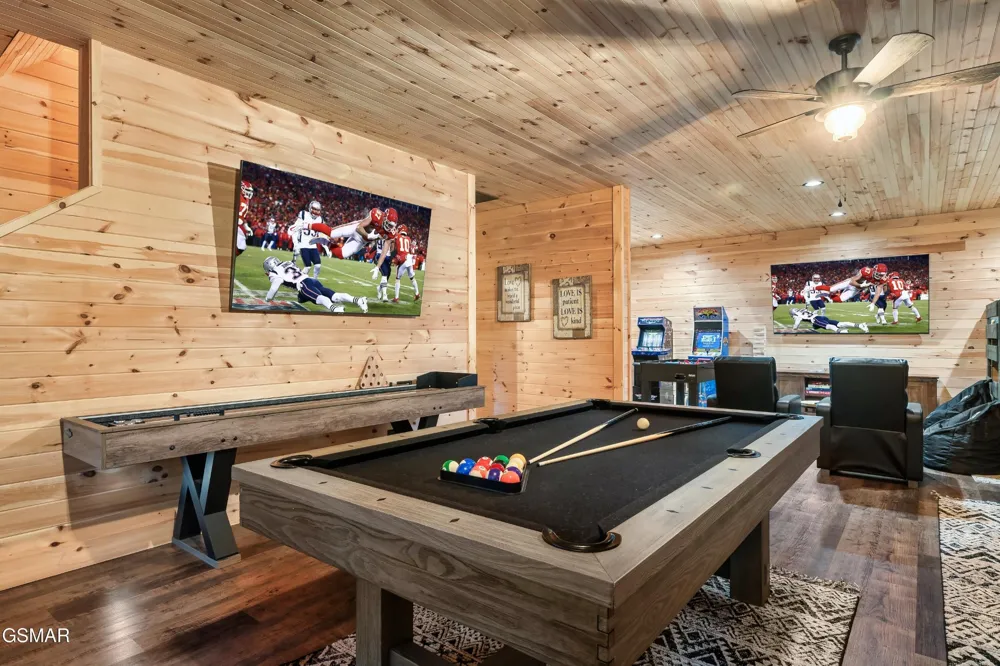 1325 Harmony Way Sevierville, TN 37876