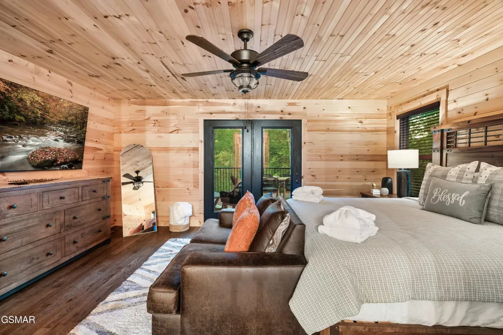 1325 Harmony Way Sevierville, TN 37876
