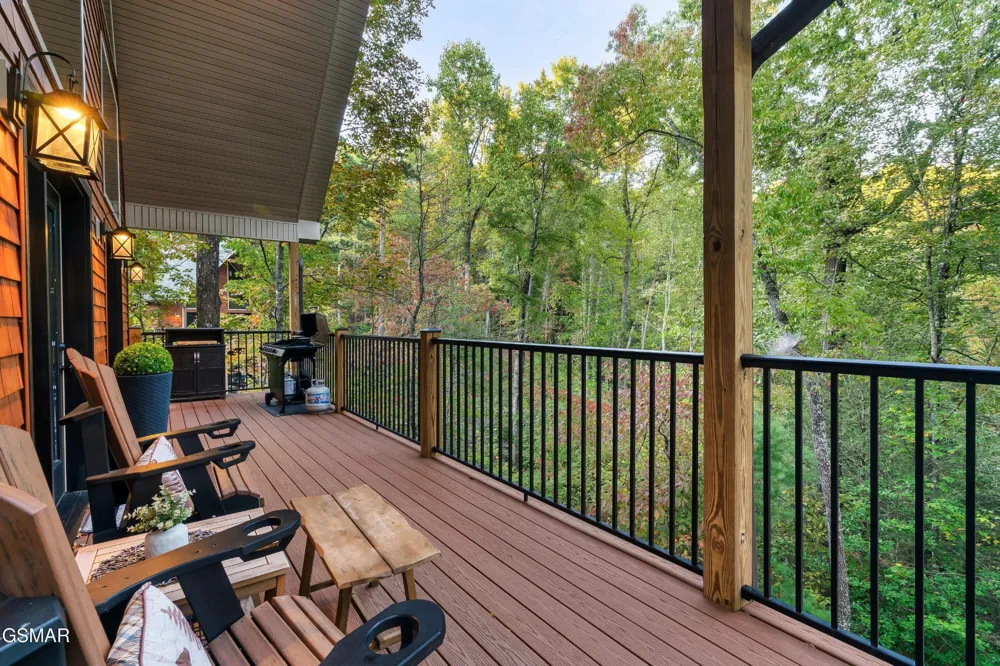 1325 Harmony Way Sevierville, TN 37876