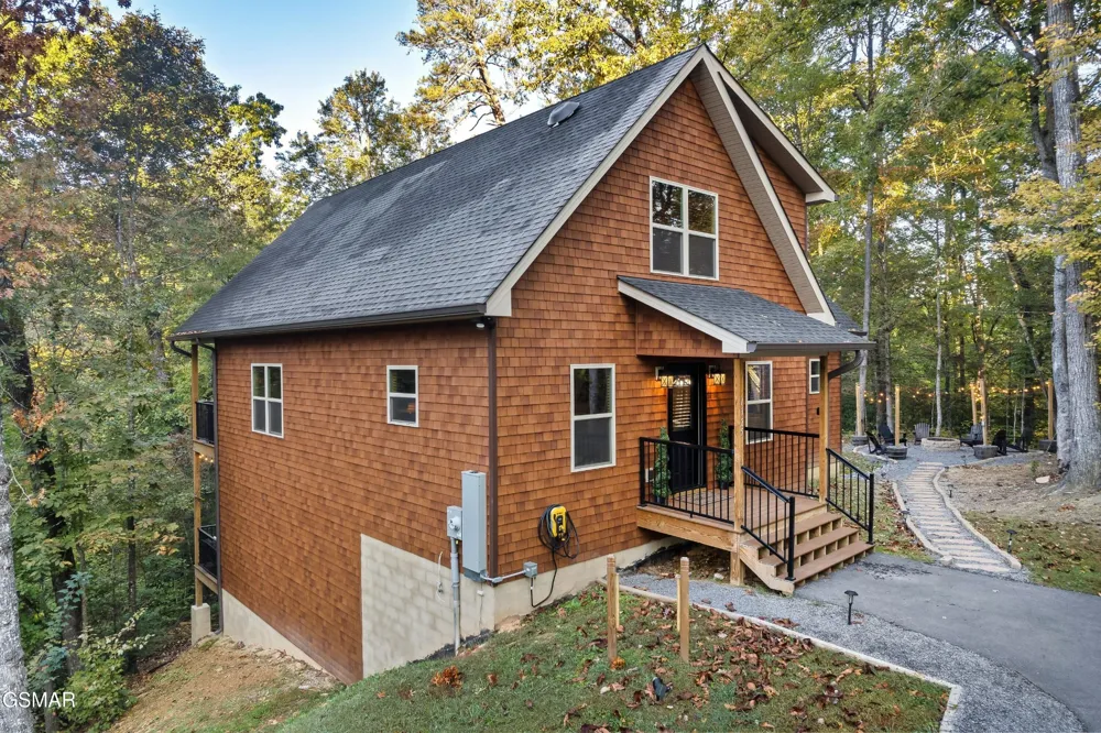 1325 Harmony Way Sevierville, TN 37876