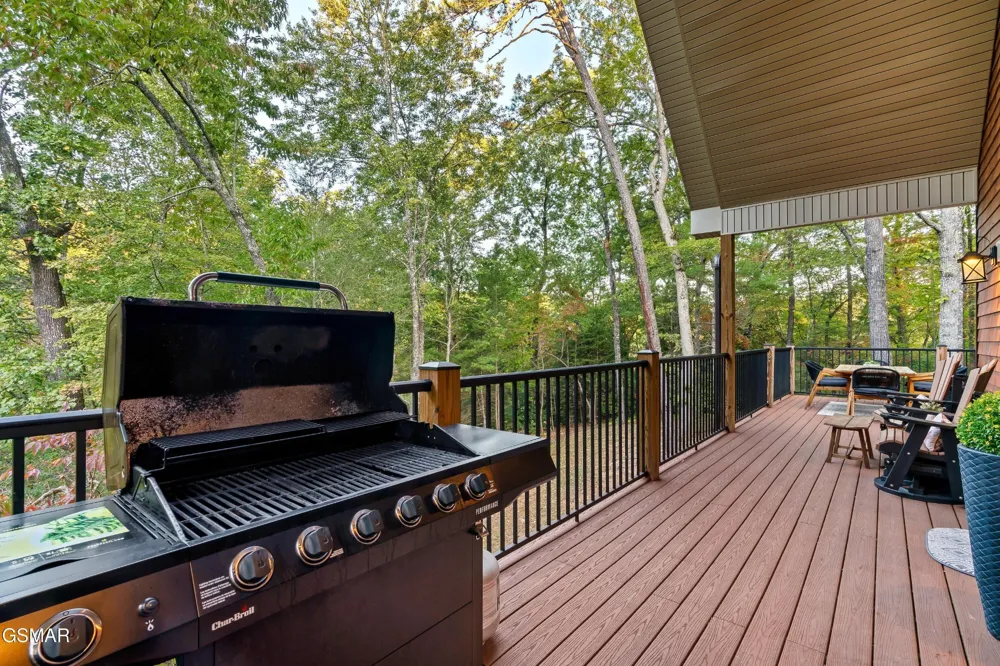1325 Harmony Way Sevierville, TN 37876