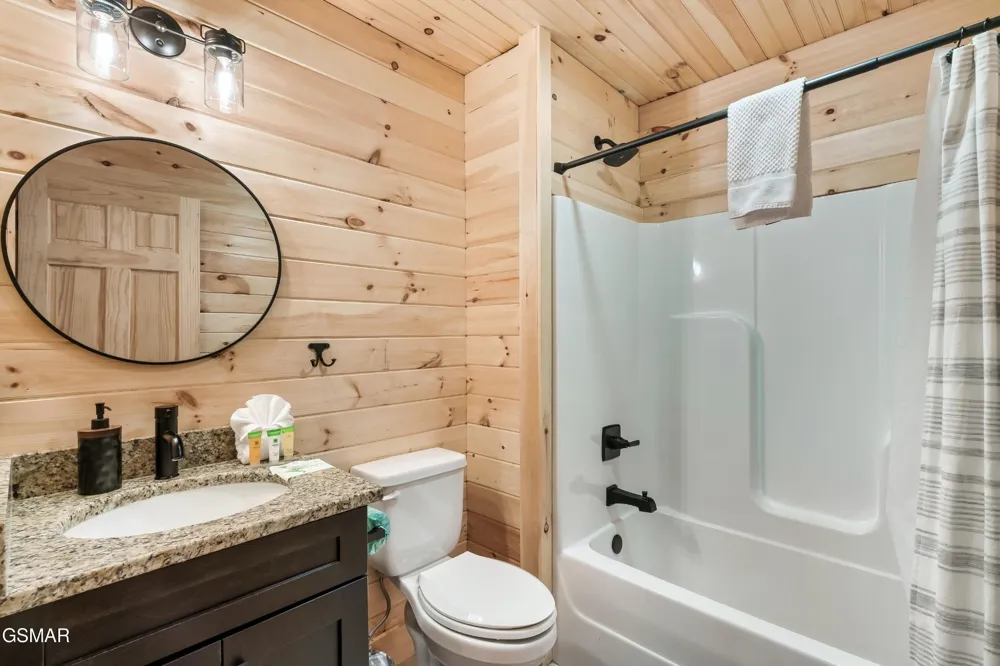 1325 Harmony Way Sevierville, TN 37876
