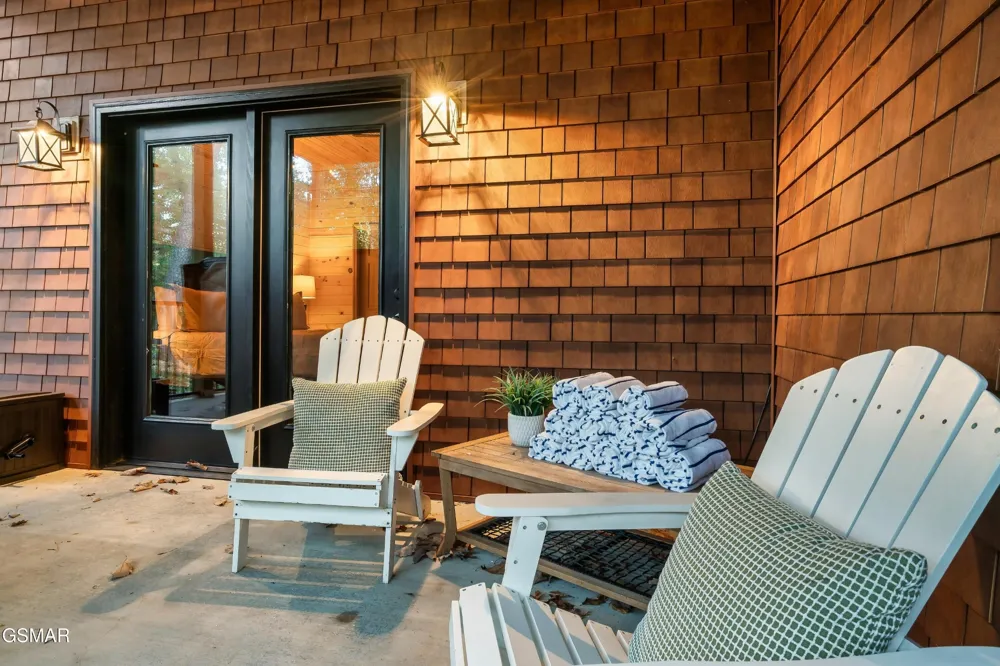 1325 Harmony Way Sevierville, TN 37876