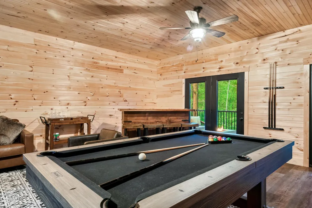 1325 Harmony Way Sevierville, TN 37876