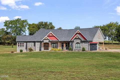 672 Winding Creek Way