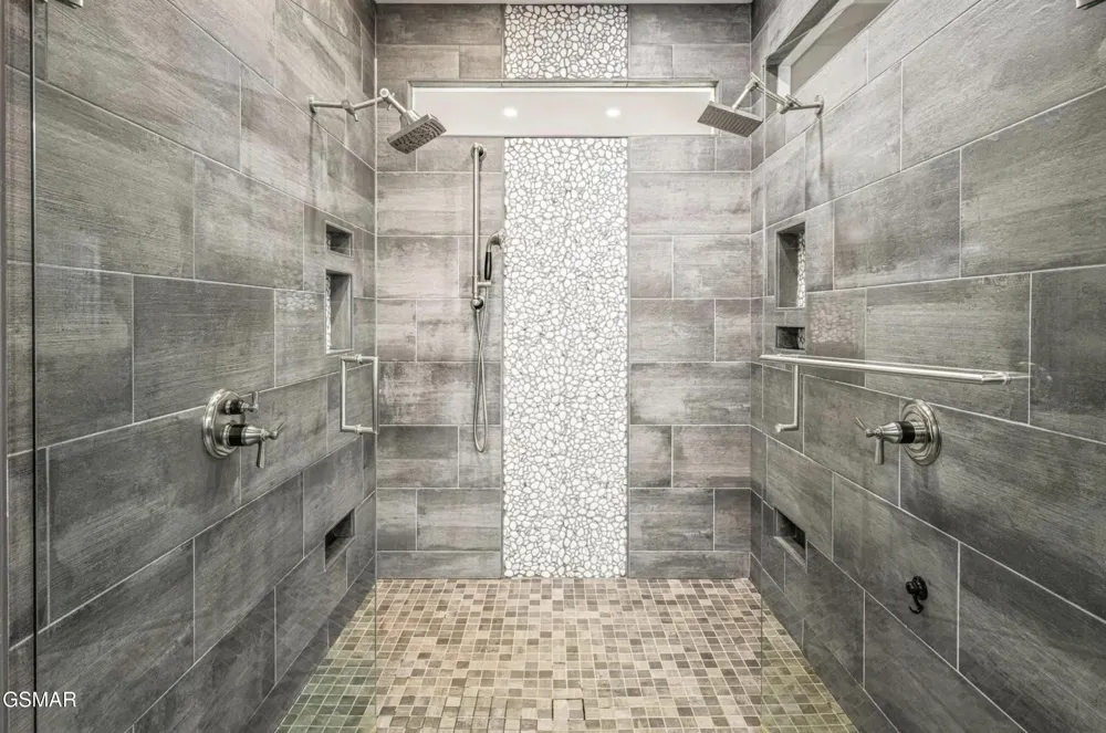 672 Winding Creek Way Walland, TN 37886