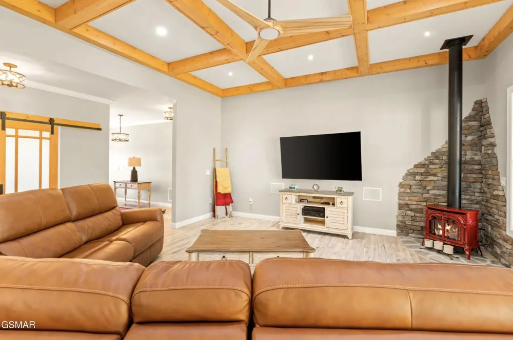 672 Winding Creek Way Walland, TN 37886