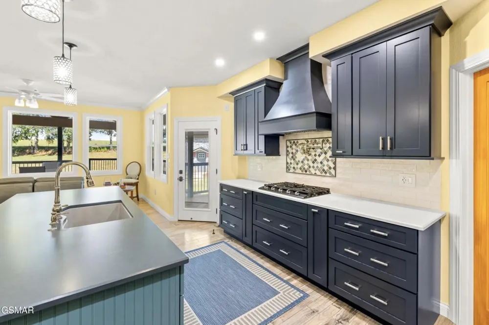 672 Winding Creek Way Walland, TN 37886