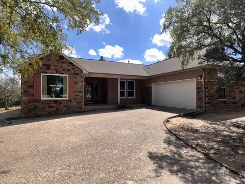 425 Crestwood Drive