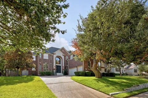 3205 Bay Hill Lane