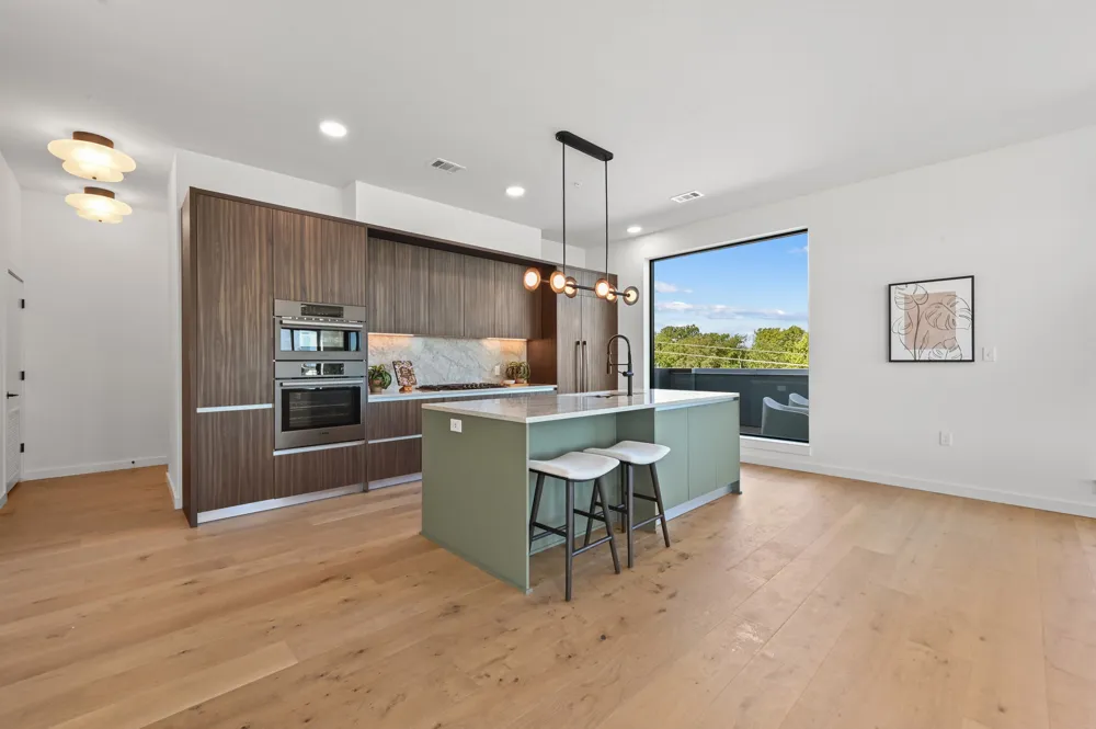 2209 S 1st Street #401 Austin, TX 78704