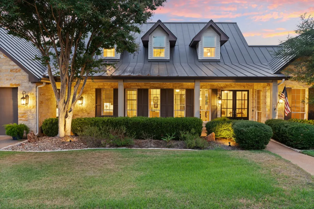 101 Diamond Hill Horseshoe Bay, TX 78657
