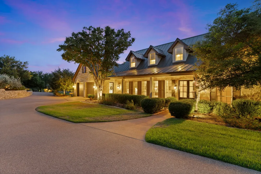 101 Diamond Hill Horseshoe Bay, TX 78657