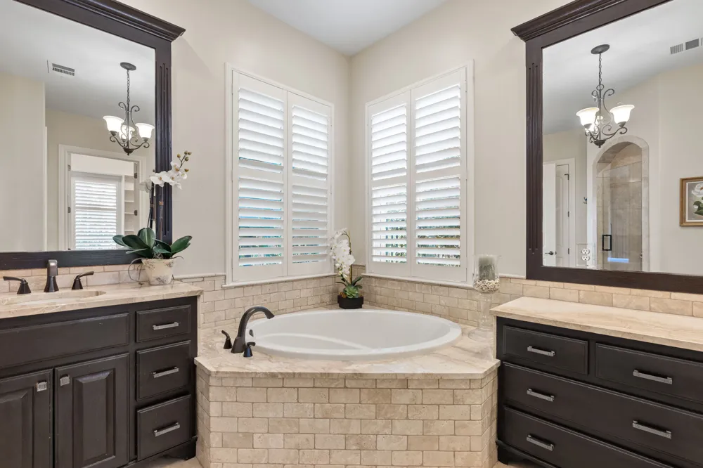 101 Diamond Hill Horseshoe Bay, TX 78657