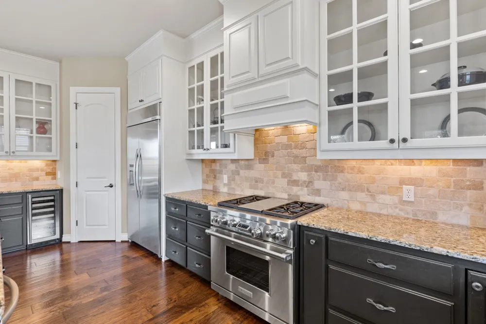 101 Diamond Hill Horseshoe Bay, TX 78657