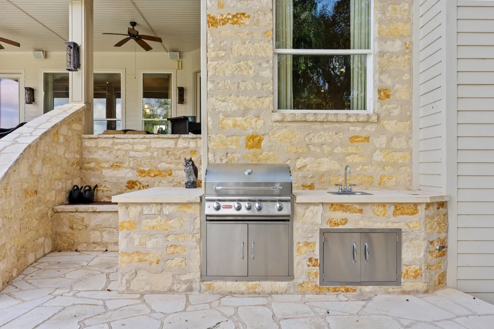 101 Diamond Hill Horseshoe Bay, TX 78657
