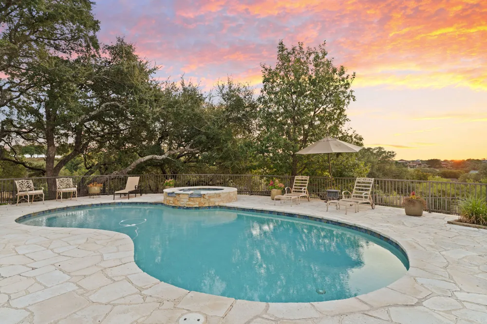 101 Diamond Hill Horseshoe Bay, TX 78657
