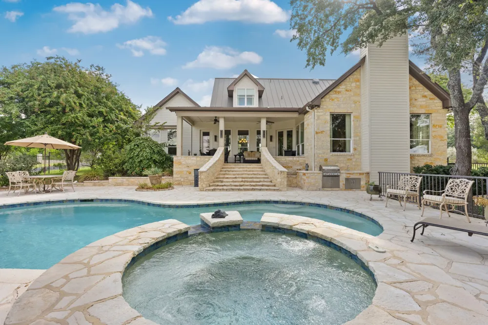 101 Diamond Hill Horseshoe Bay, TX 78657
