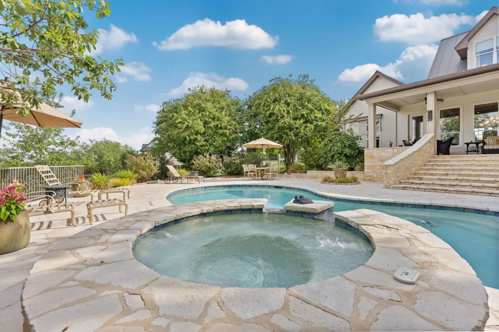 101 Diamond Hill Horseshoe Bay, TX 78657
