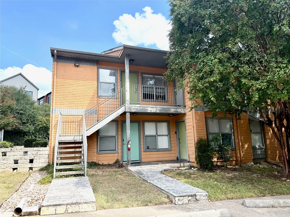3204 Manchaca Road #302 Austin, TX 78704