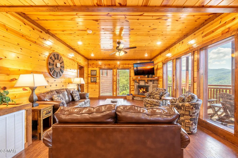 927 Street Of Dreams Way Gatlinburg, TN 37738