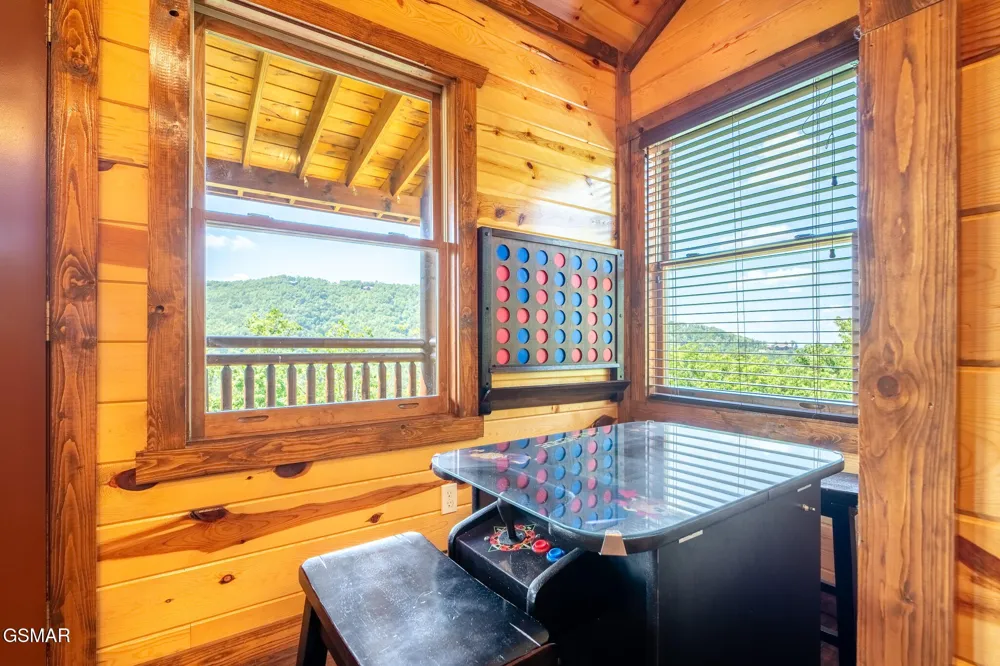 927 Street Of Dreams Way Gatlinburg, TN 37738