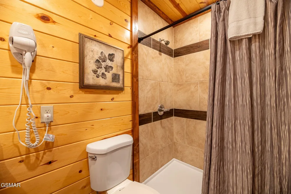 927 Street Of Dreams Way Gatlinburg, TN 37738