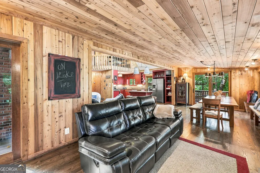 319 Chestatee View DR Dawsonville, GA 30534