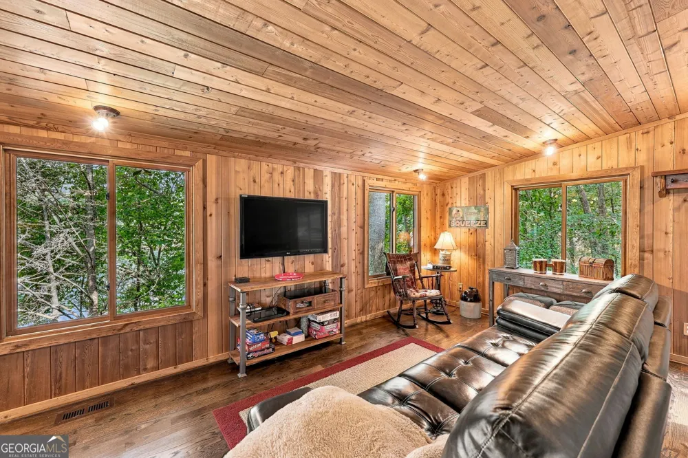 319 Chestatee View DR Dawsonville, GA 30534