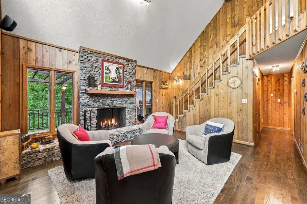 319 Chestatee View DR Dawsonville, GA 30534