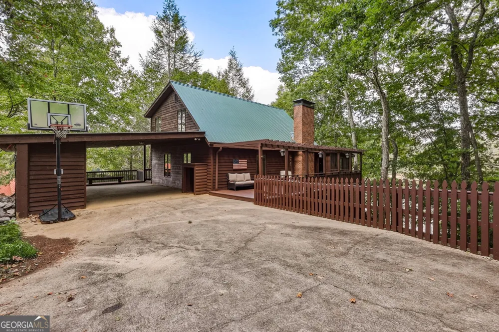 319 Chestatee View DR Dawsonville, GA 30534