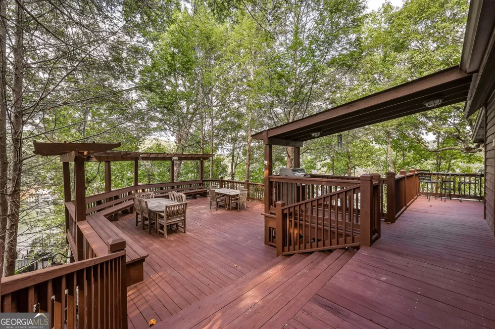 319 Chestatee View DR Dawsonville, GA 30534