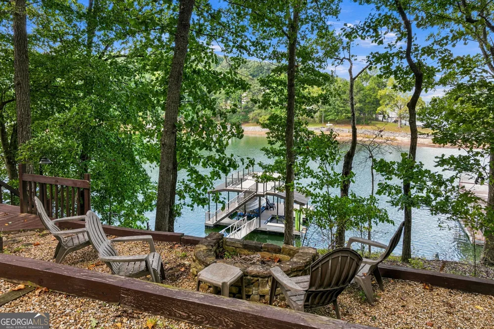 319 Chestatee View DR Dawsonville, GA 30534