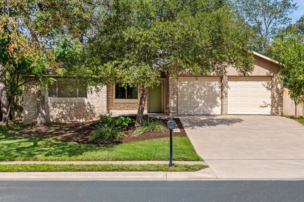 7308 Eganhill Drive Austin, TX 78745