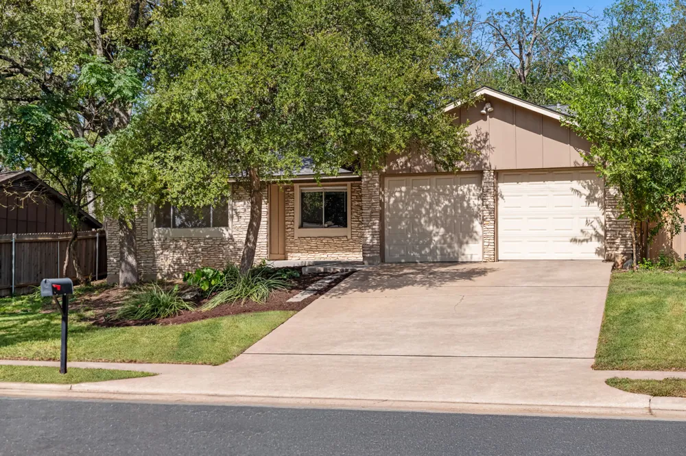 7308 Eganhill Drive Austin, TX 78745