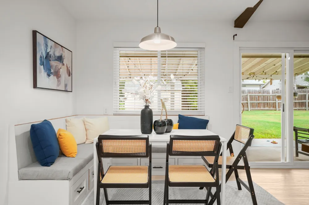 1014 Hillside Oaks Drive Austin, TX 78745