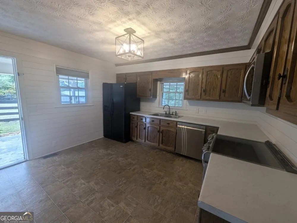 6115 Jewell Bennett RD Dawsonville, GA 30534