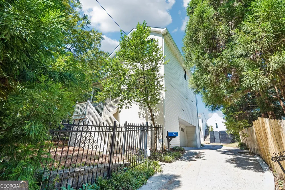 322 8th ST NE Atlanta, GA 30309