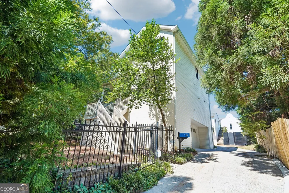 322 8th ST NE Atlanta, GA 30309