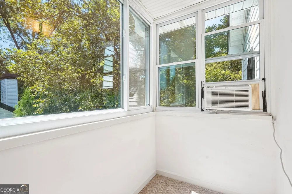 322 8th ST NE Atlanta, GA 30309